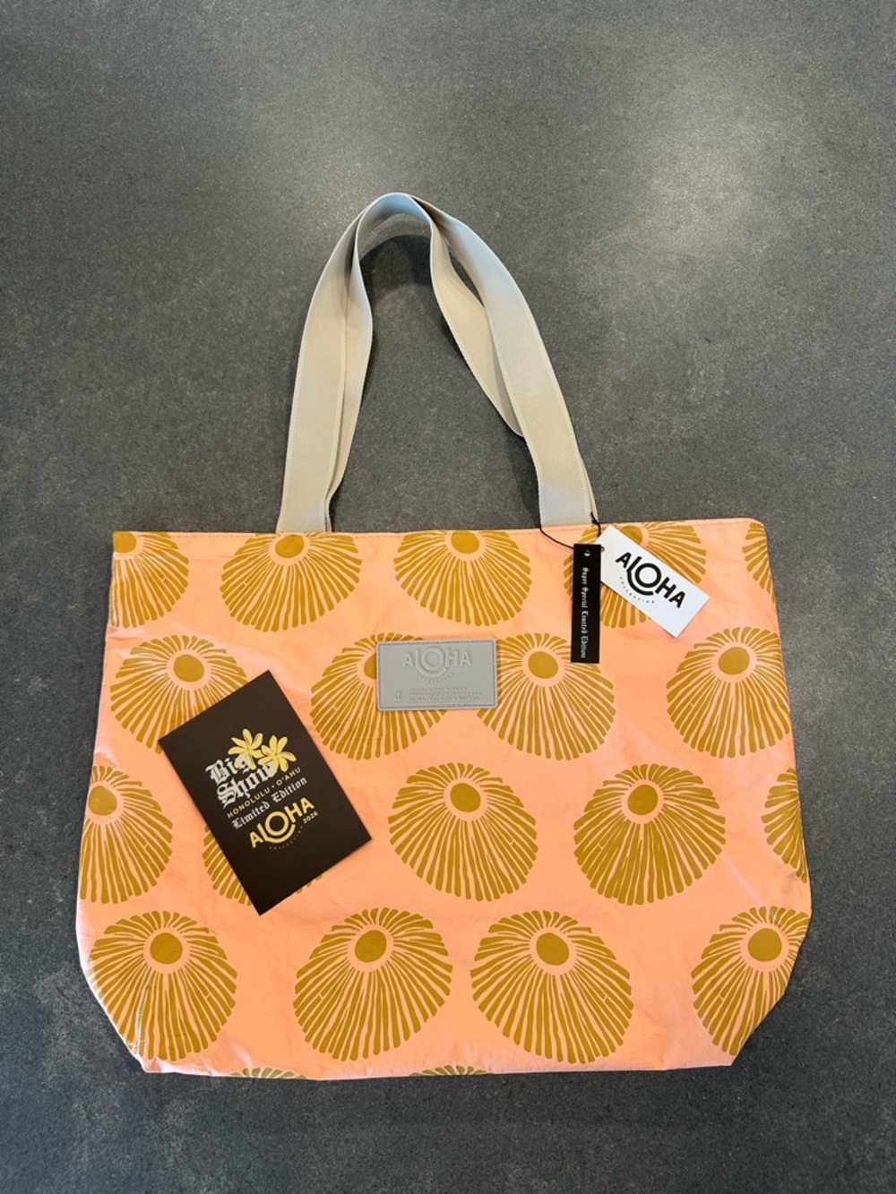 ALOHA COLLECTION SUPER SPECIAL LIMITED EDITION OPIHI DAY TRIPPER TOTE BAG